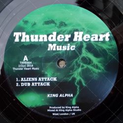King Alpha - Aliens Attack